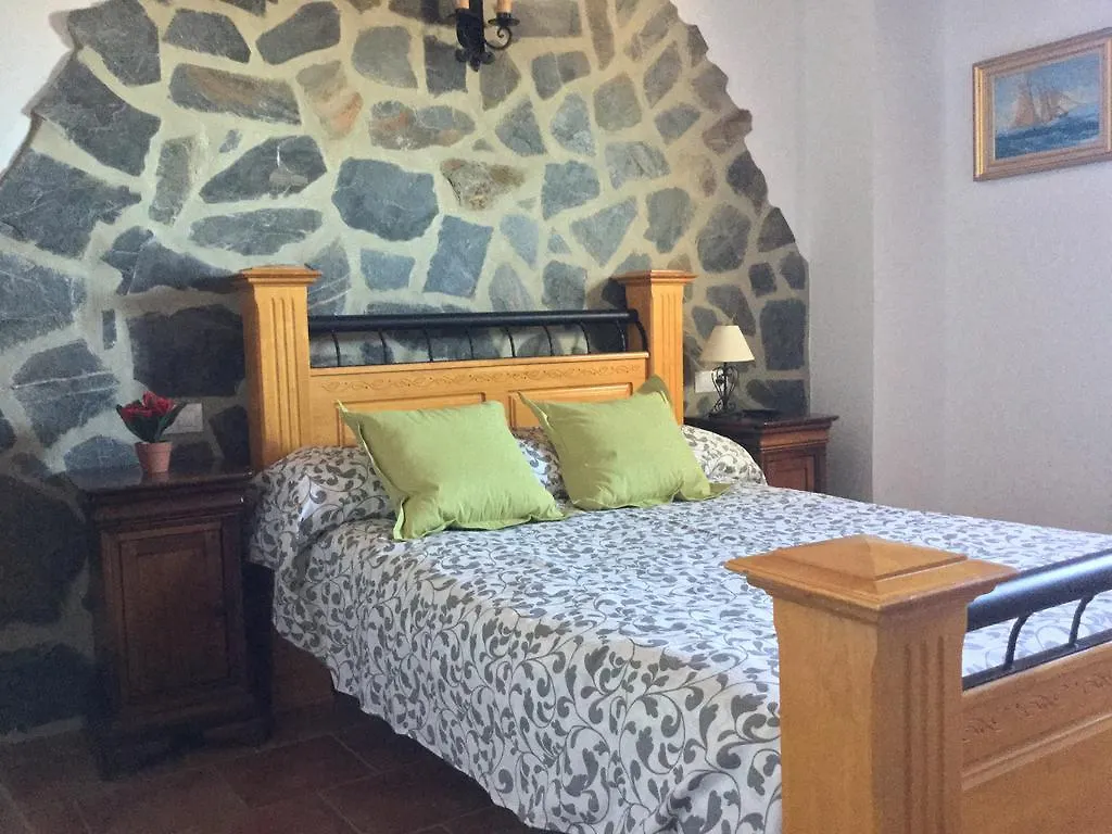 Los Cazadores Bed & Breakfast El Gastor