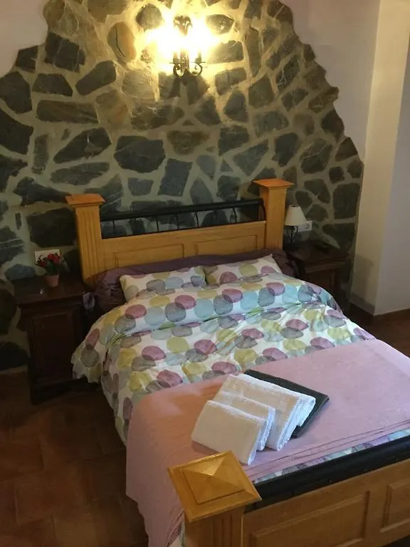Los Cazadores Bed & Breakfast El Gastor